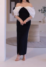 Charger l'image dans la galerie, Hors de l'épaule Midi Tissu Crêpe Colonne Réguliers Noire Robe de Soirée