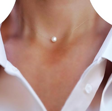 Charger l&#39;image dans la galerie, Collier NELYA en argent
