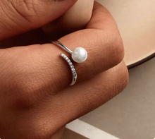 Charger l&#39;image dans la galerie, Boucles d&#39;oreilles NELYA en argent
