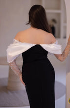 Charger l&#39;image dans la galerie, Hors de l&#39;épaule Midi Tissu Crêpe Colonne Réguliers Noire Robe de Soirée
