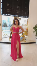 Charger et lire la vidéo dans la visionneuse de la Galerie, Robe de Soirée - Sans manches Maxi Chiffon Colonne Réguliers Fuchsia
